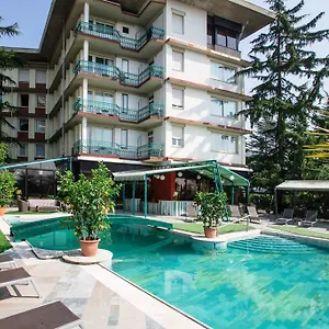 4* Hotel Grand Panoramic